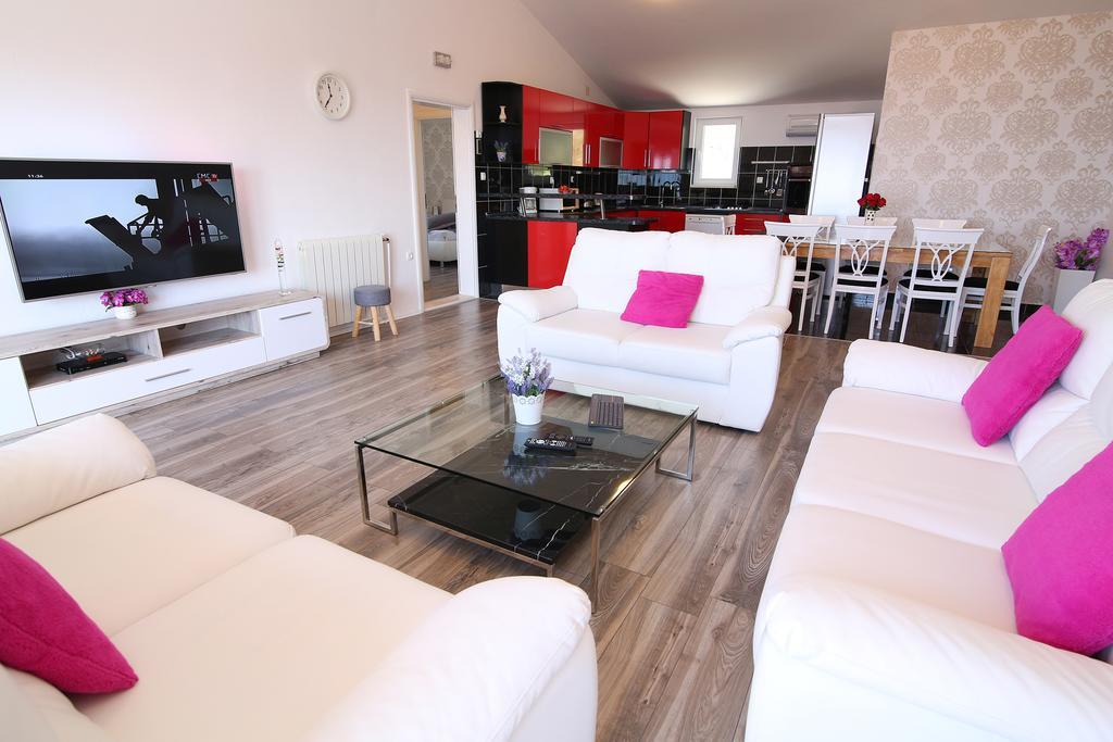 Villa Petra Apartment With Private Pool Makarska Ngoại thất bức ảnh