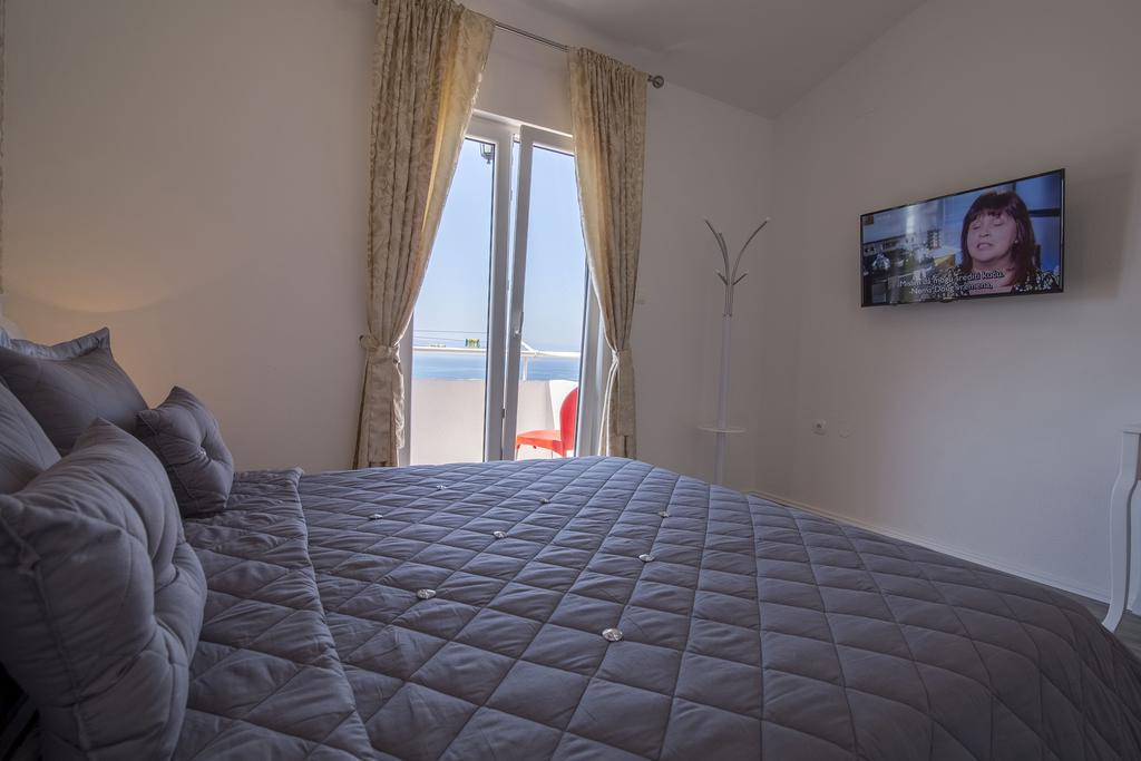 Villa Petra Apartment With Private Pool Makarska Ngoại thất bức ảnh